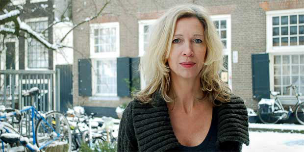 Portret van psycholoog Pien Wijn voor de Praktijk Psychotherapie Amsterdam Centrum (PAC) in de Amsterdamse Jordaan.